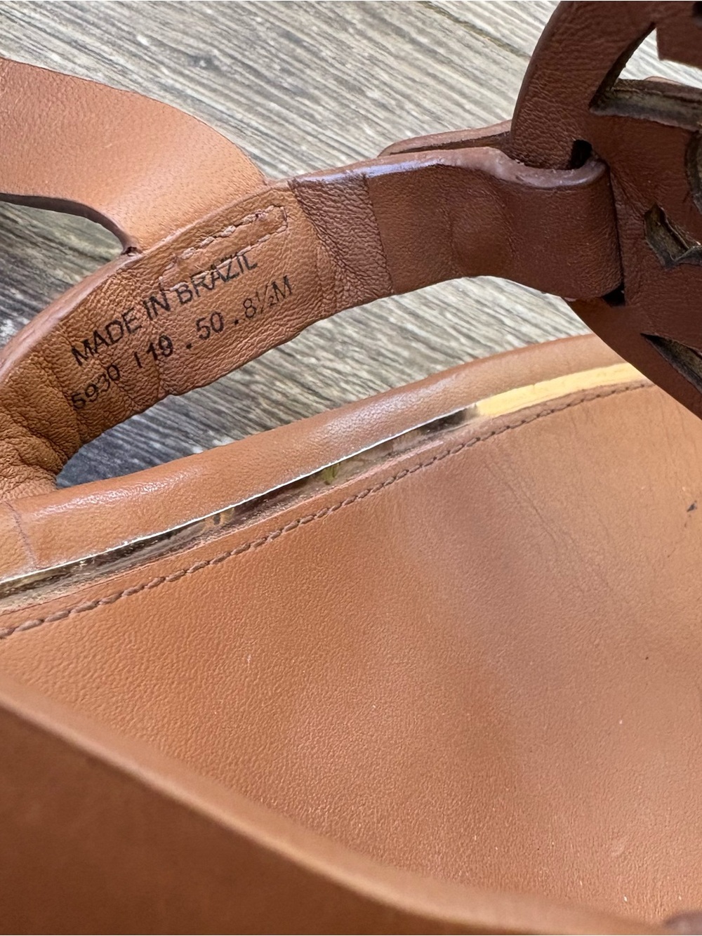 Tory Burch Miller Low Heeled Sandal Tan and
Gold 8 1/2 - Picture 6 of 7